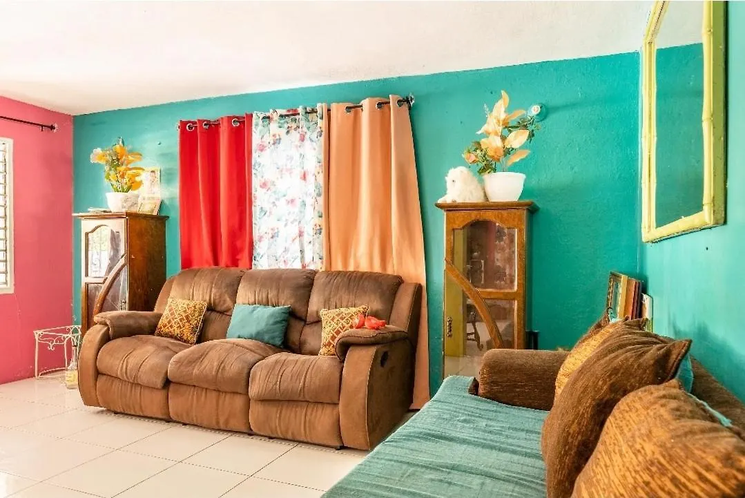 Colorful Private Room Oasis Montego Bay